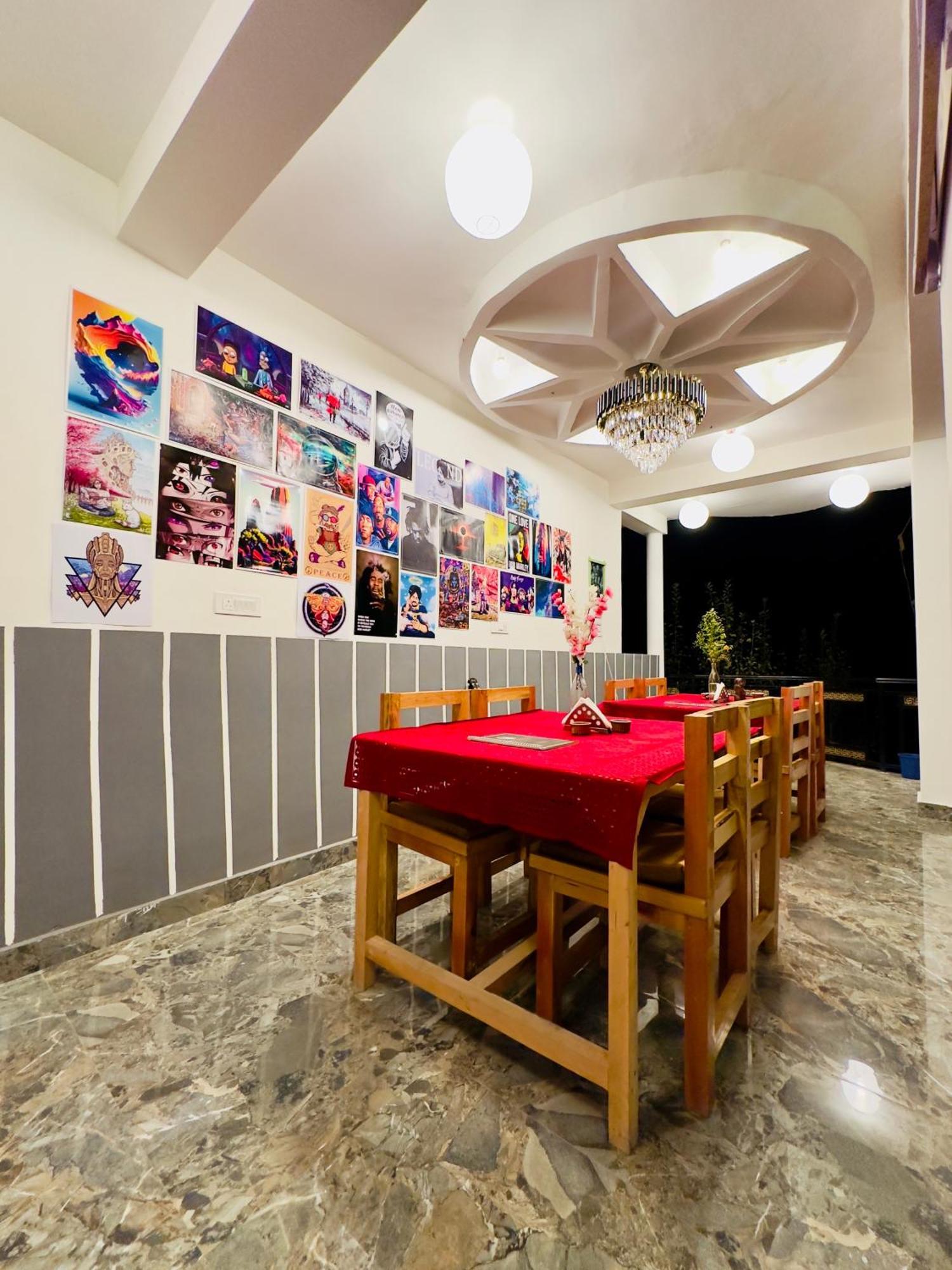 Rare House Hotel Kalgha Ngoại thất bức ảnh